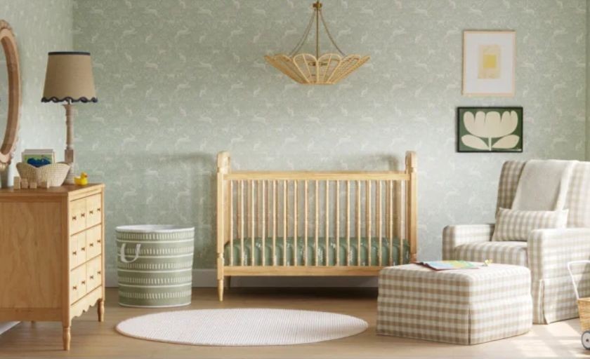 Furniture Kayu Sederhana Kamar Bayi Perempuan